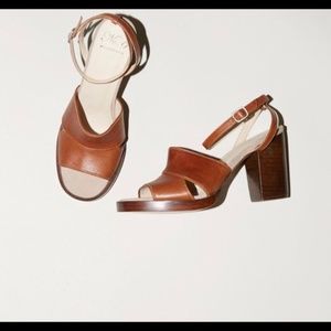 ISO No. 6 Luisa sandal